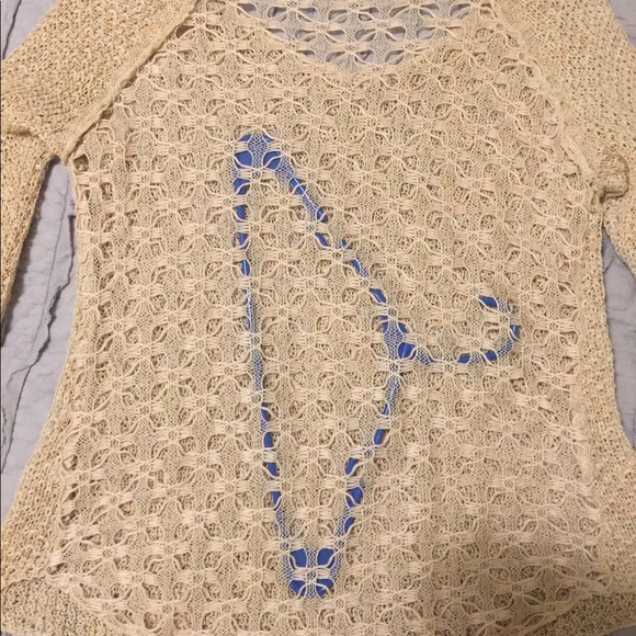 Cream colored long sleeve sweater, large - Picture 3 of 4